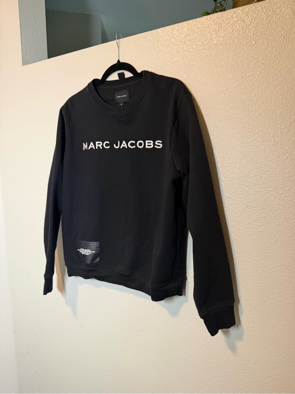 The Sweatshirt) MARC
JACOBS Crew Neck Sz medium - Picture 5 of 10